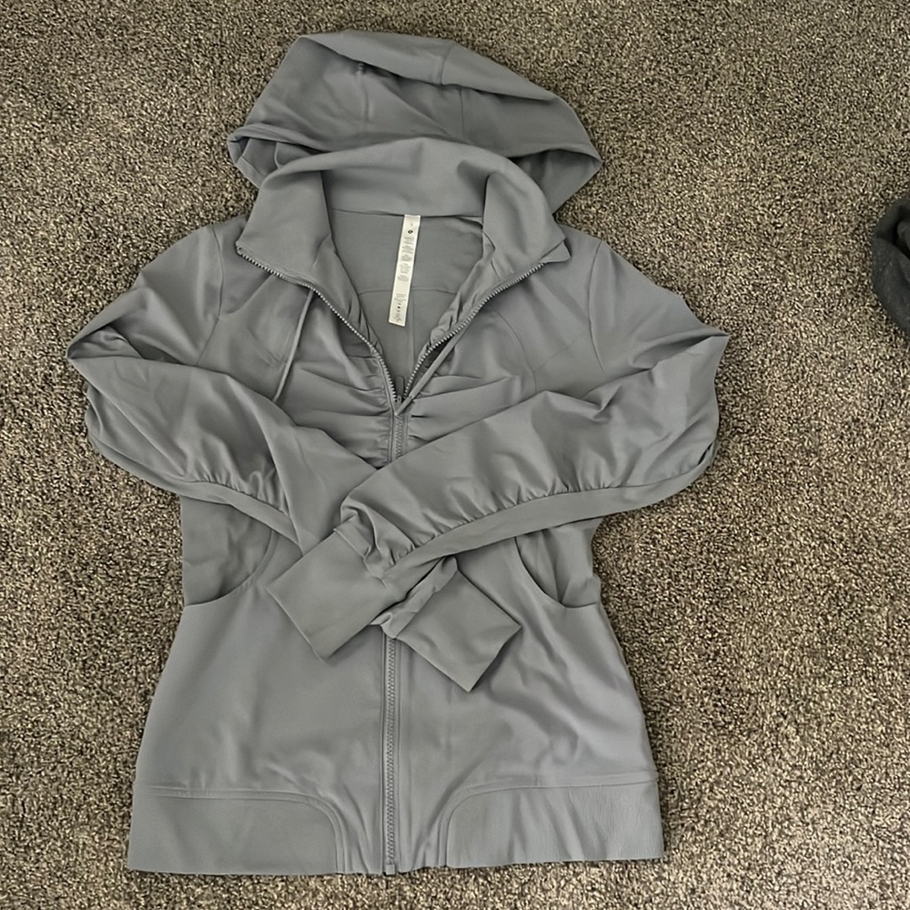 Lululemon Beyond the Studio jacket size 8